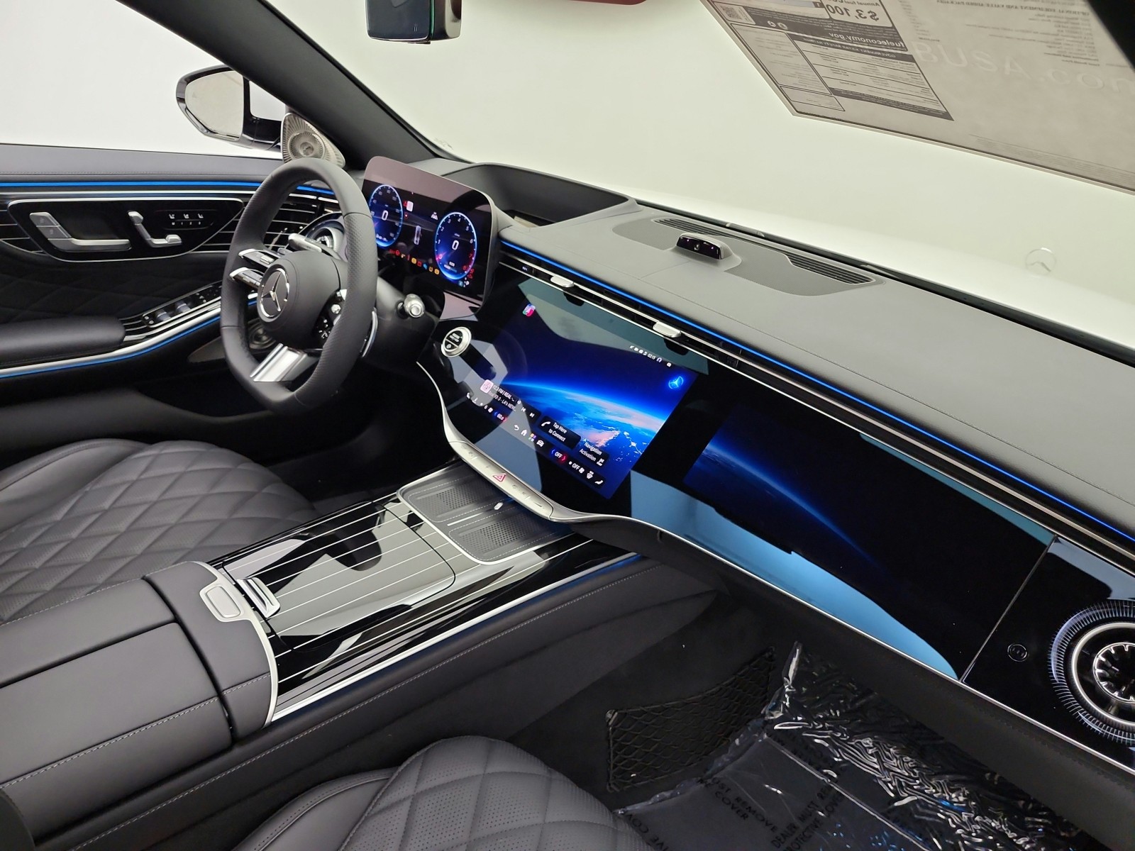 New 2027 MANUFAKTUR Moonlight White Magno Mercedes-Benz S 580 4MATIC® Sedan image 14