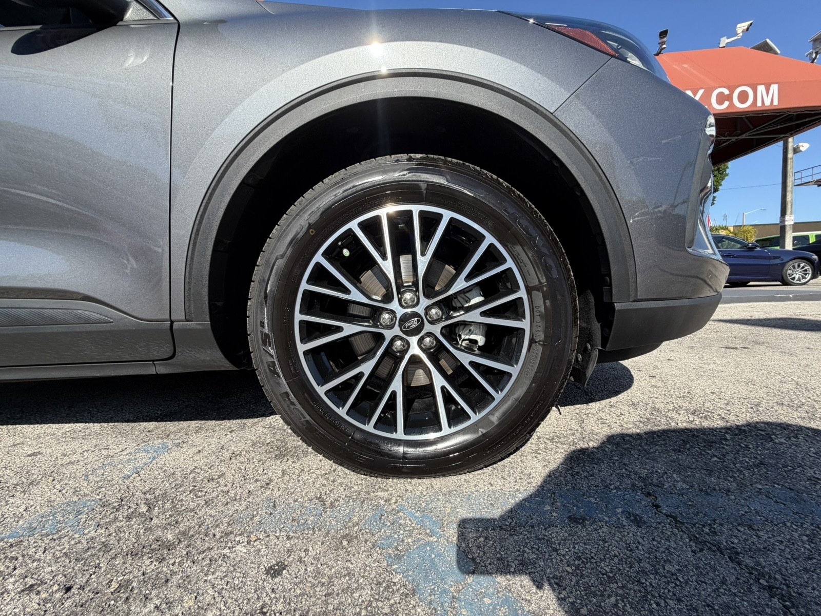 2023 Ford Escape - $16,988