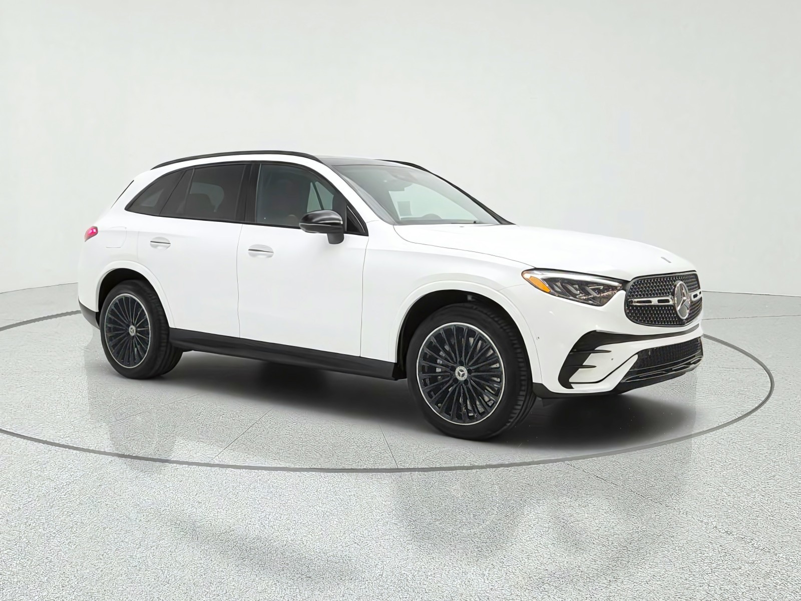 New 2027 Polar White Mercedes-Benz GLC 300 SUV image 3