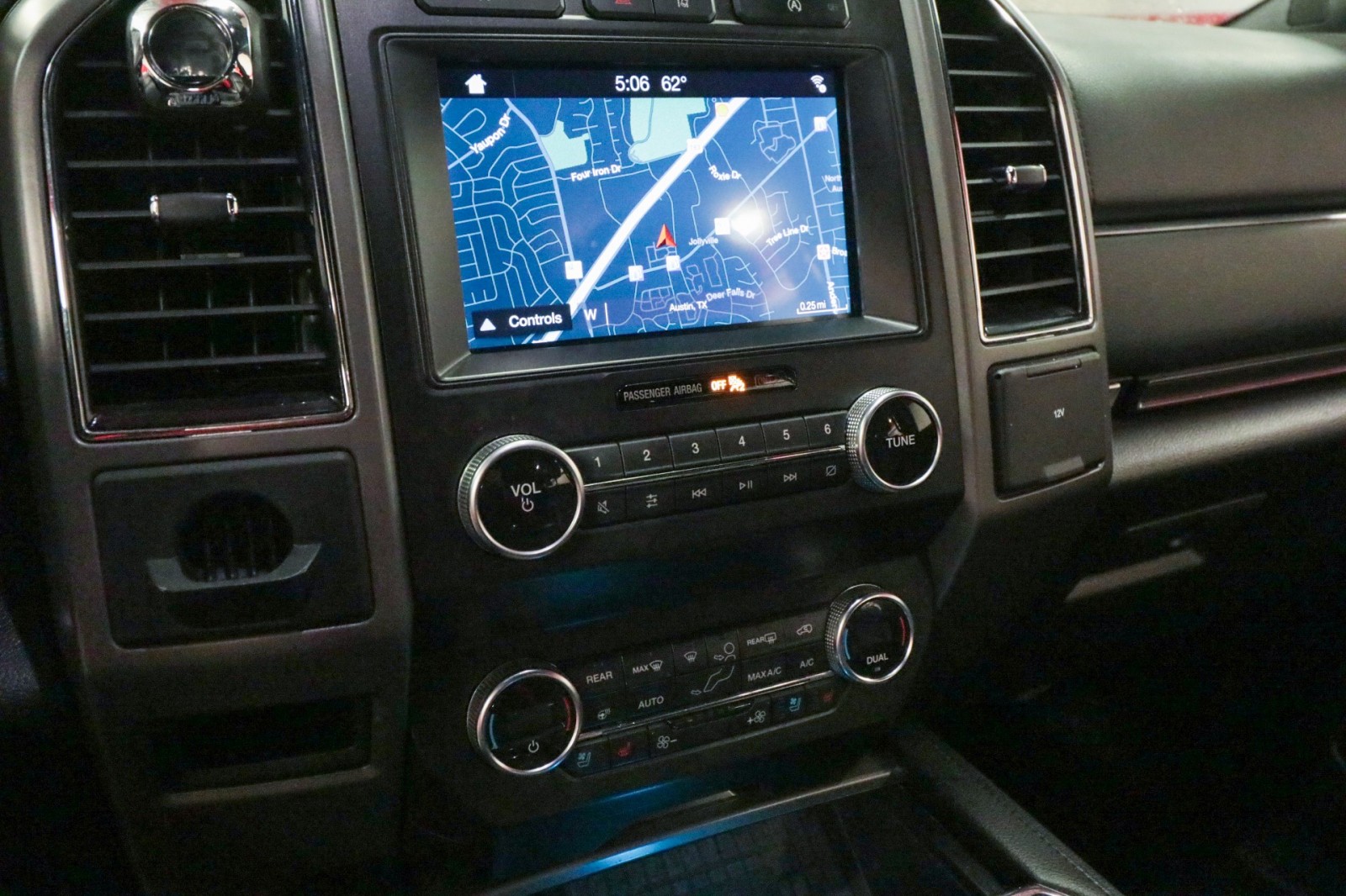 Used Car 2019 Ford Expedition  Xlt For Sale Under $20,000 In Austin, Texas