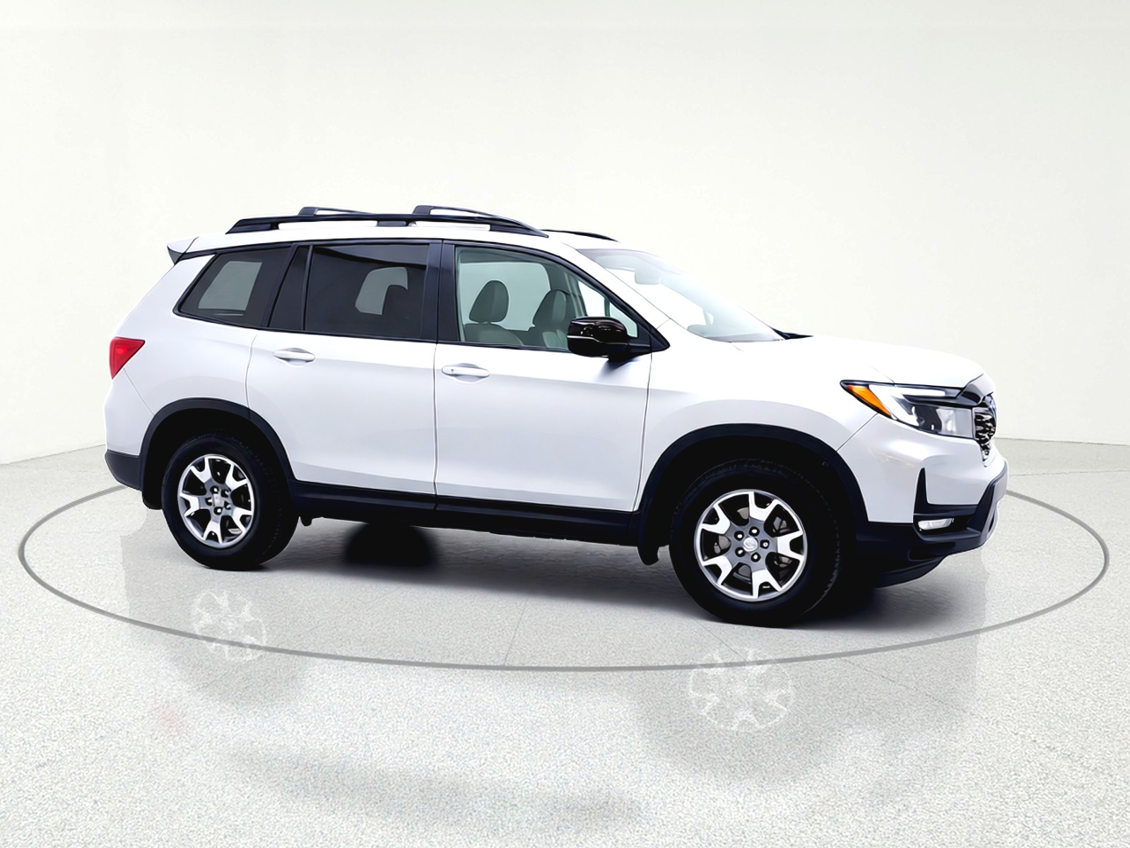 Used 2022 Lunar Silver Metallic Honda TrailSport AWD image 10
