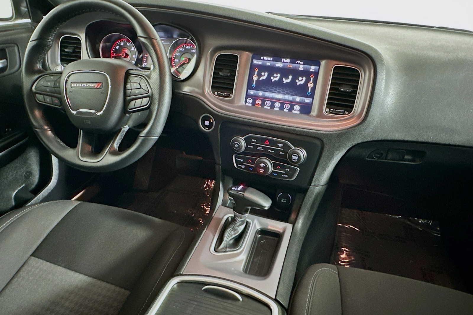 Used 2023 Granite Pearlcoat Dodge R/T image 6