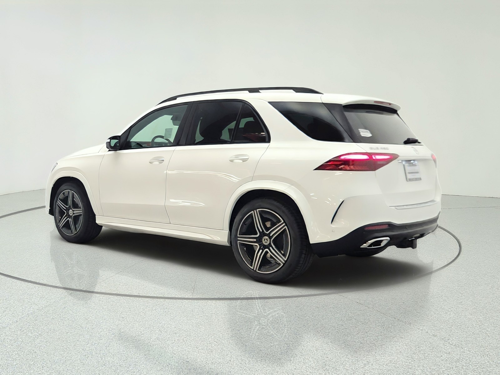 New 2026 Polar White Mercedes-Benz GLE 450 4MATIC® SUV image 7