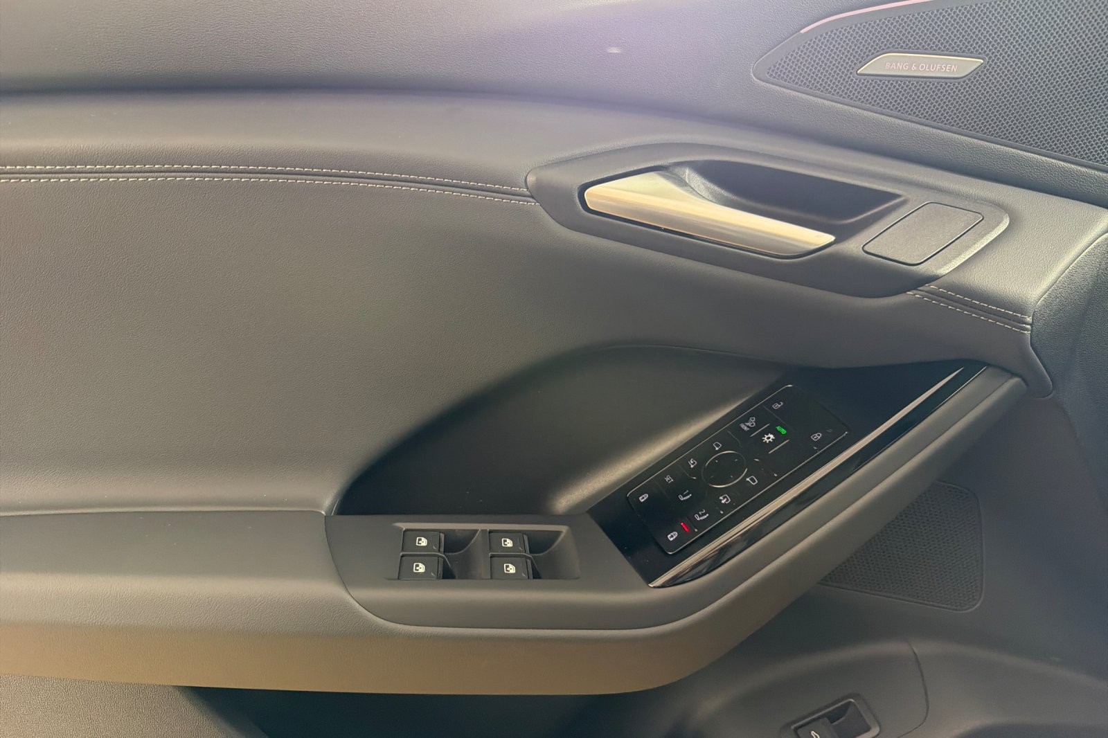New 2027 Magnet Gray Audi Premium Plus quattro image 10