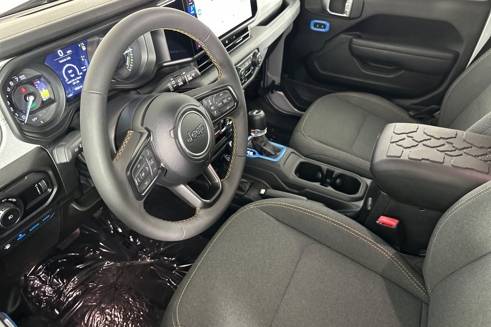 Used 2024 SILVER Jeep Sport S image 9