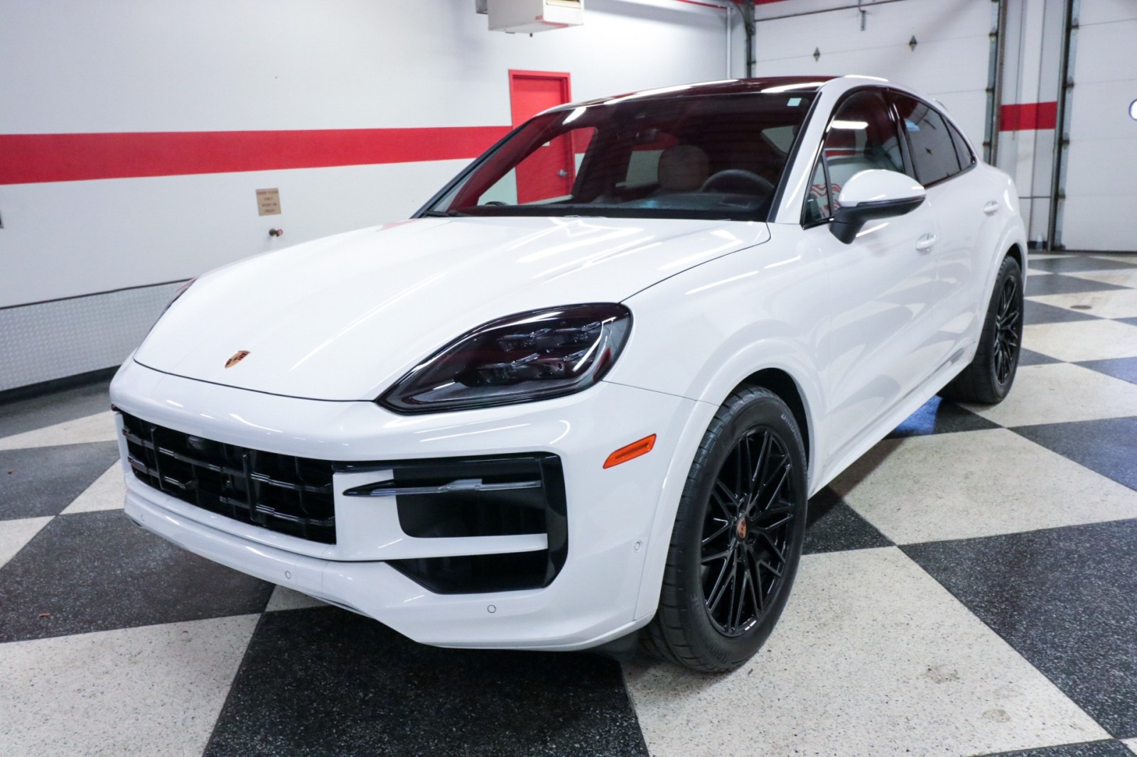 Used Car 2025 Porsche Cayenne  For Sale Under $90,000 In Austin, Texas