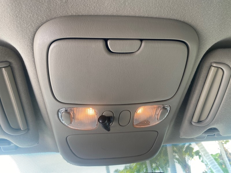 2006 Toyota Tundra SR5 4 DR CREW LOW MILES 93,838 in ,