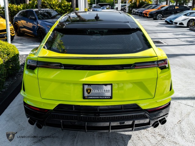 2023 Lamborghini Urus S in , 