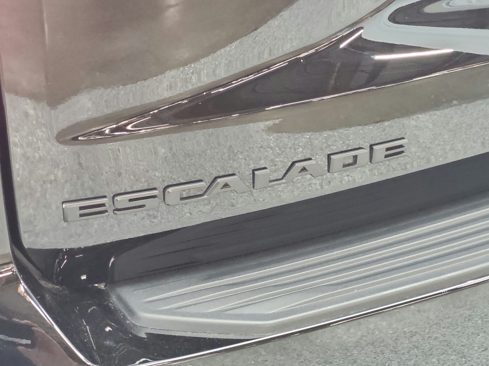 Used 2023 Black Raven Cadillac AWD 4dr V-Series image 17