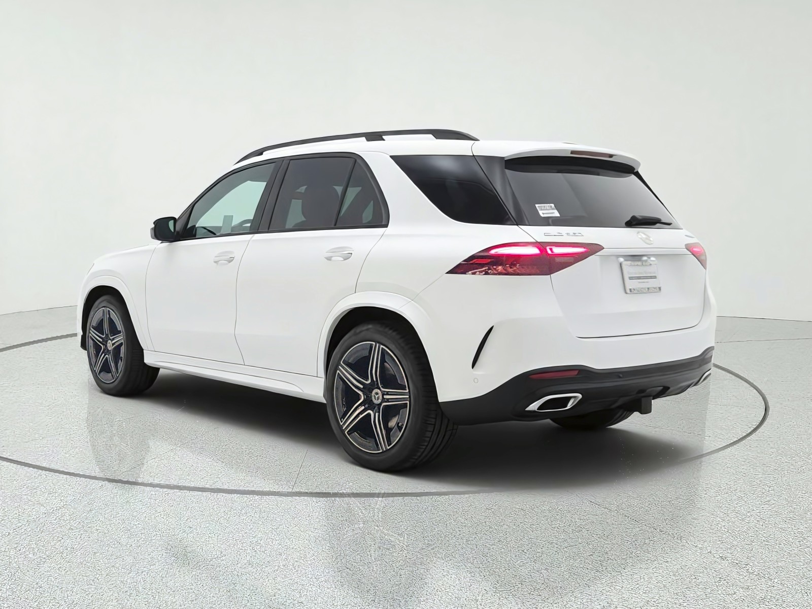 New 2026 MANUFAKTUR Moonlight White magno Mercedes-Benz GLE 450 4MATIC® SUV image 7