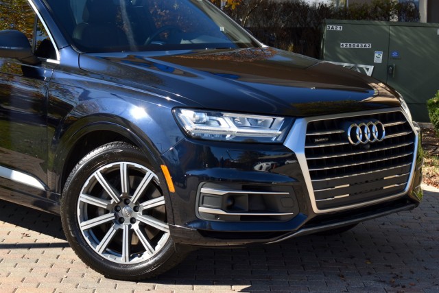 2018 Audi Q7 Premium Plus Pkg. Driver Assist Pkg. Heated/cooled Seats Vision Pkg. Ventilation Pkg. Rear Camera MSRP $70,125 5