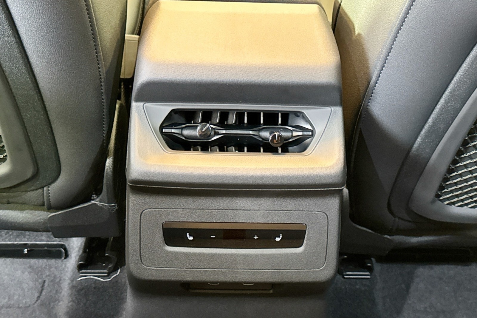 New 2025 Mythos Black Metallic Audi Premium quattro image 22