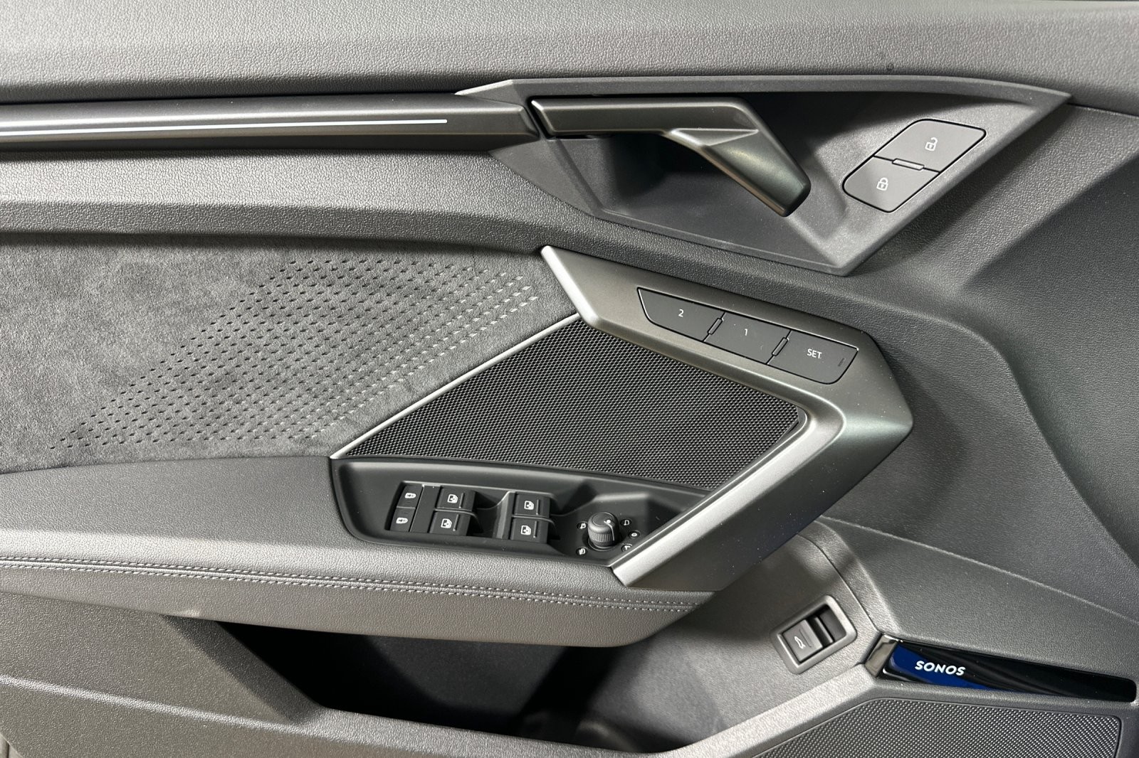 New 2026 Daytona Gray Pearl Effect Audi quattro image 10