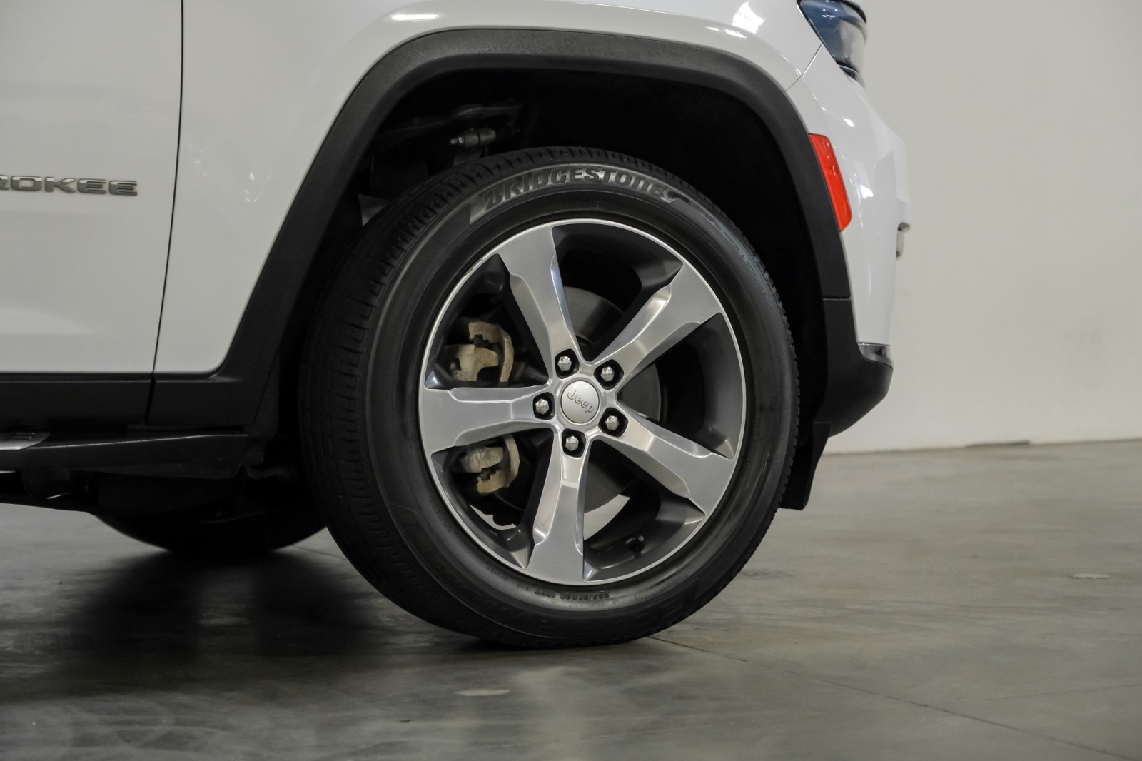 2021 Jeep Grand Cherokee L Limited 4x4 UconnectNav PanoRoof 20Alloys SideSteps 3rdRowSeat 65