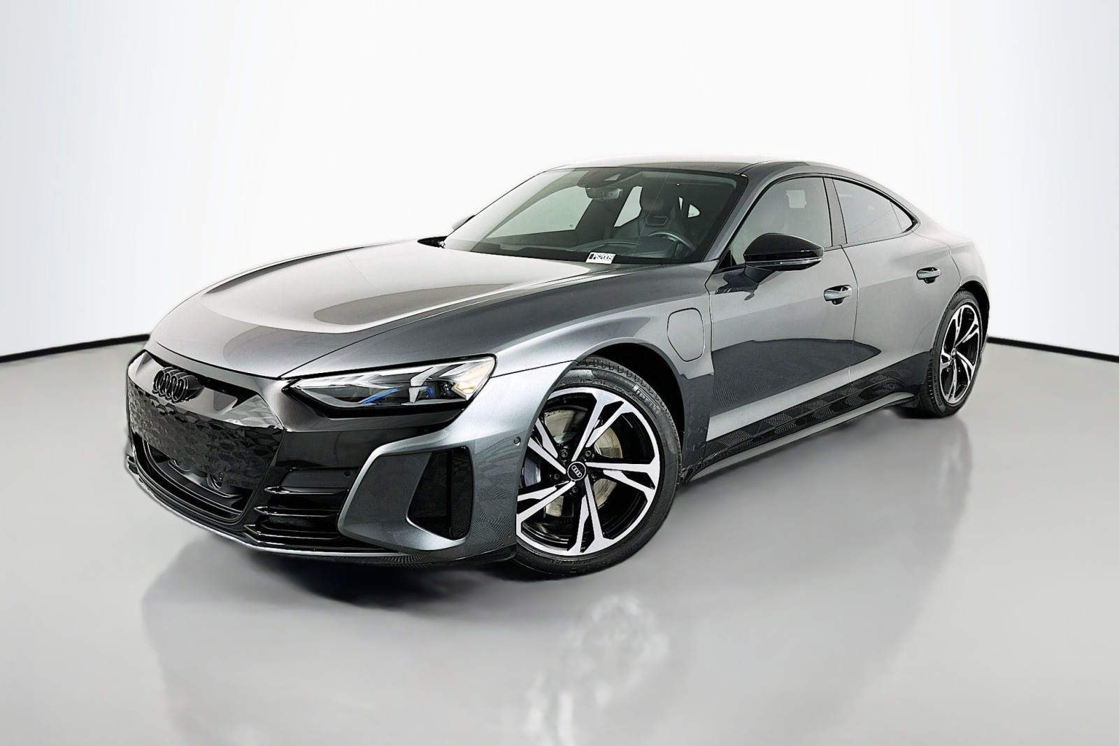 2022 Audi e-tron GT 2022 Audi e-tron GT Prestige Sedan