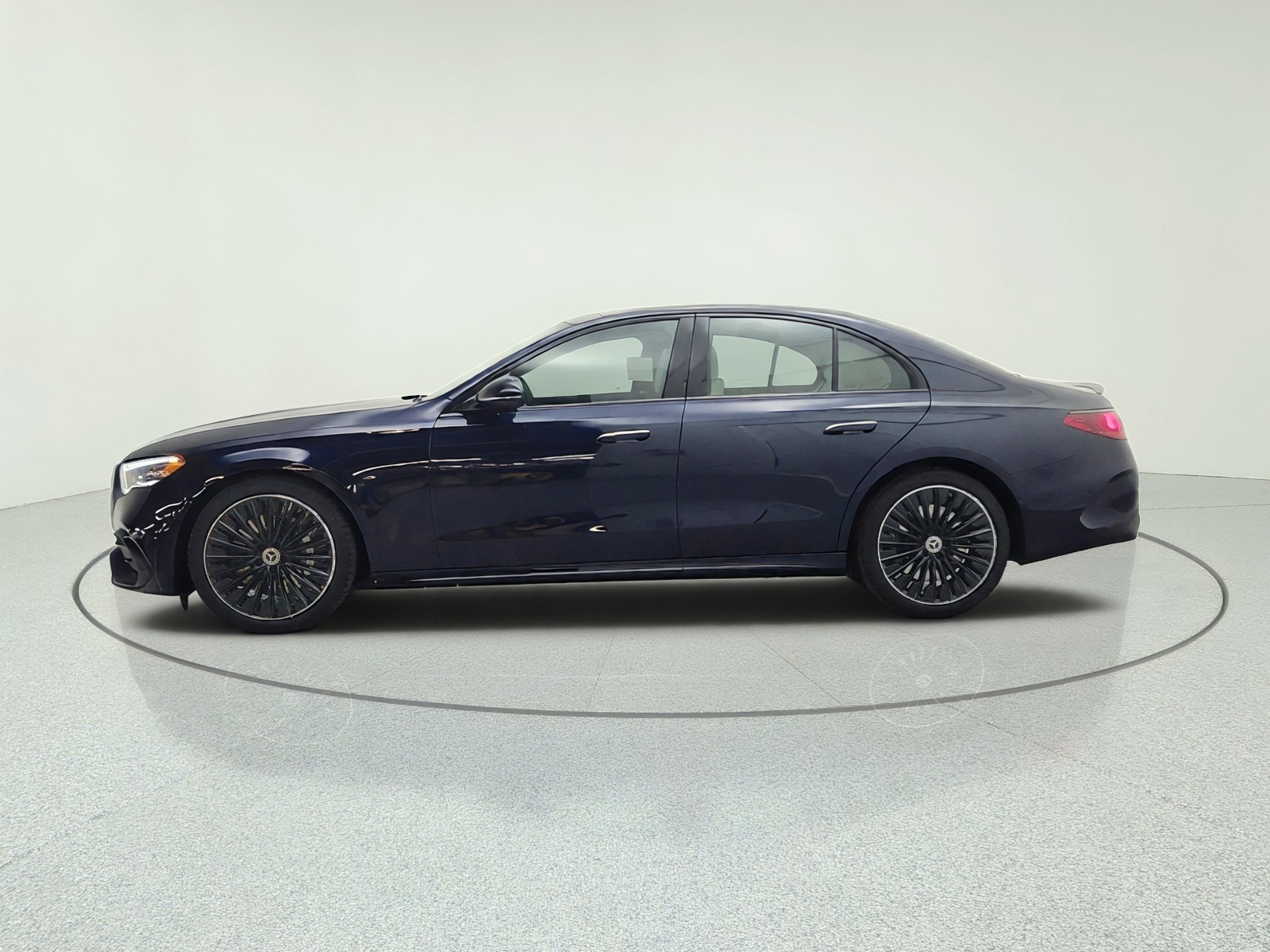 New 2027 Nautical Blue Metallic Mercedes-Benz E 450 4MATIC® Sedan image 8