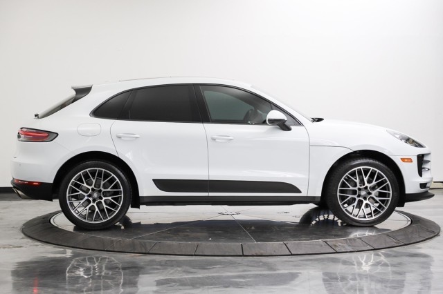 2021 Porsche Macan S 6