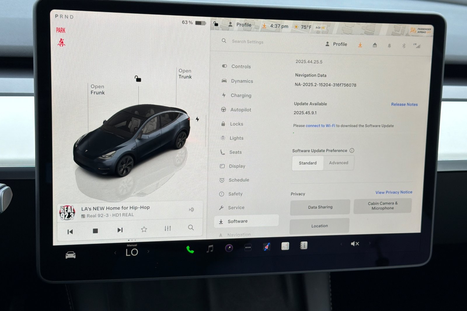 Used 2025 STEALTH GRAY Tesla Long Range AWD *Ltd Avail* image 27