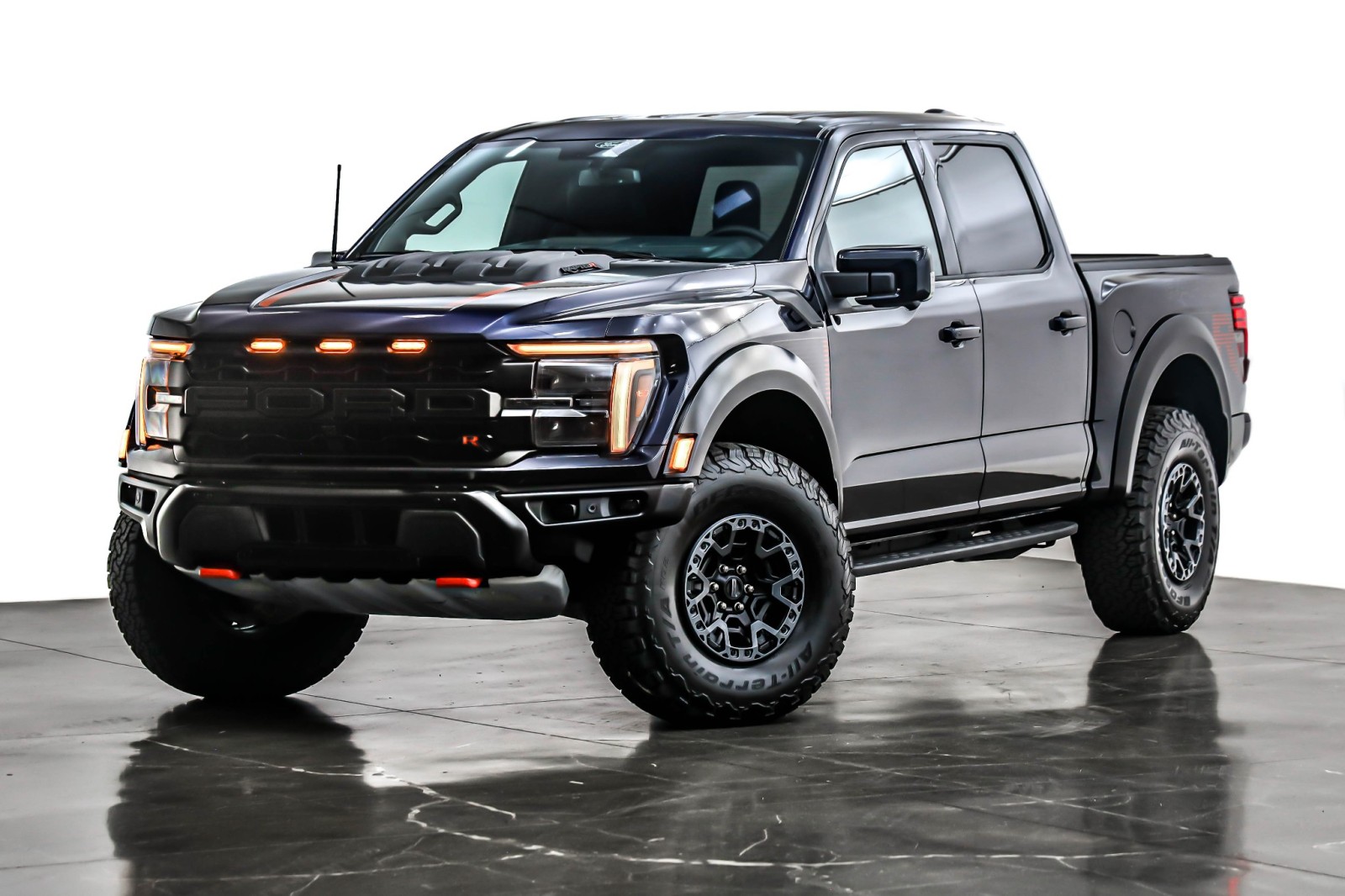 2025 Ford F-150 Raptor's photo