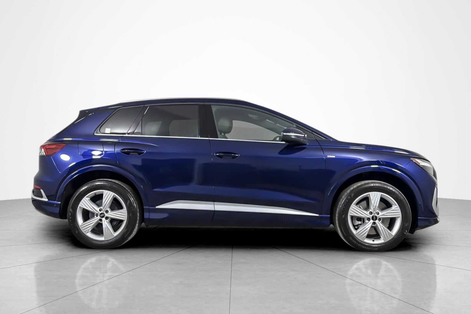 Used 2024 Navarra Blue Metallic Audi Premium Plus 50 quattro image 6