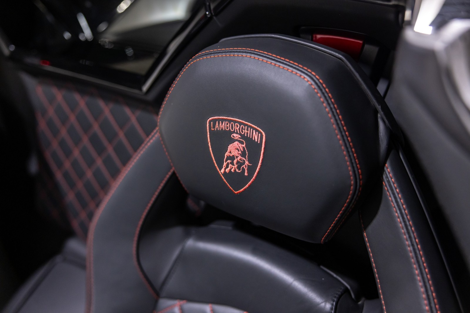 2015 Lamborghini Aventador Roadster LP 700-4 photo 18