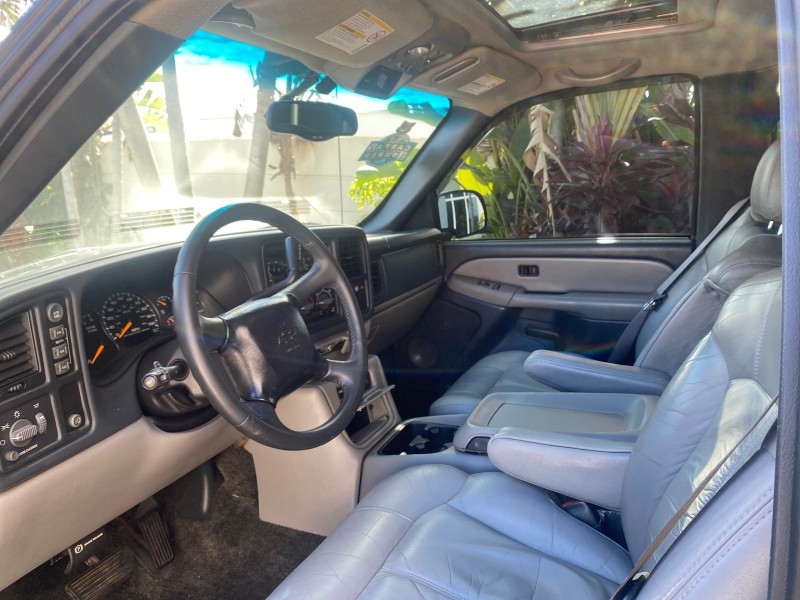 2001 Chevrolet Suburban LT Z71 1 FL 4WD 44 SERVICES NO ACCIDENTS in ,
