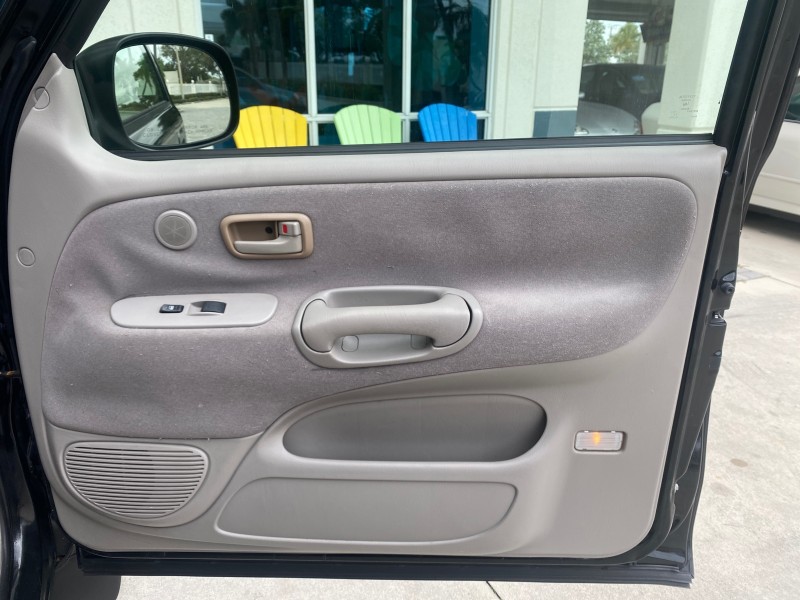 2004 Toyota Tundra SR5 1 OWNER 4WD XTRA CAB STEP SIDE in , 