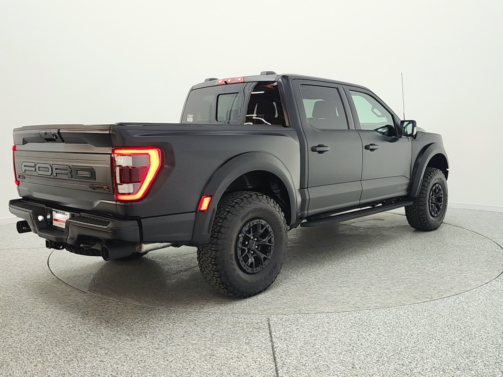 Used 2023 Agate Black Metallic Ford Raptor 4WD SuperCrew 5.5
