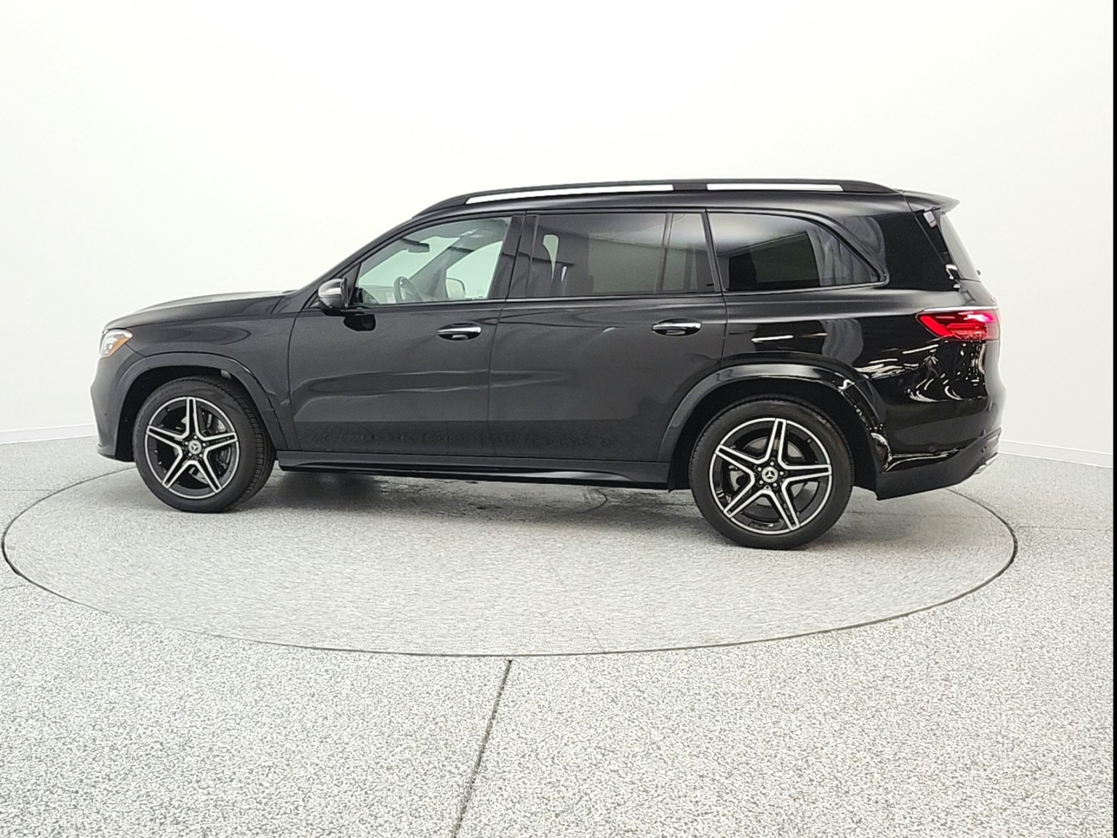 Certified Used 2024 Obsidian Black Metallic Mercedes-Benz GLS 450 image 8