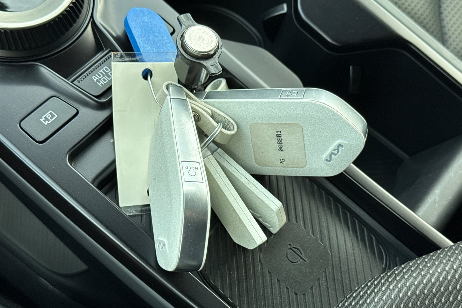 Used 2025 Ebony Black Kia Light Long Range AWD image 25