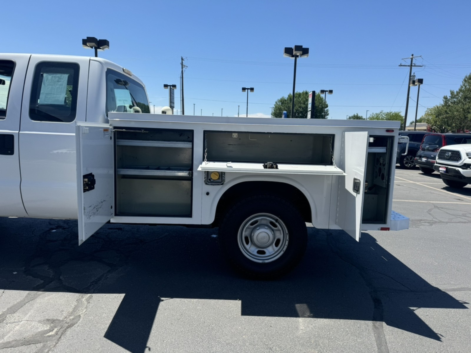 2014 Ford Super Duty F-250 SRW XL 6