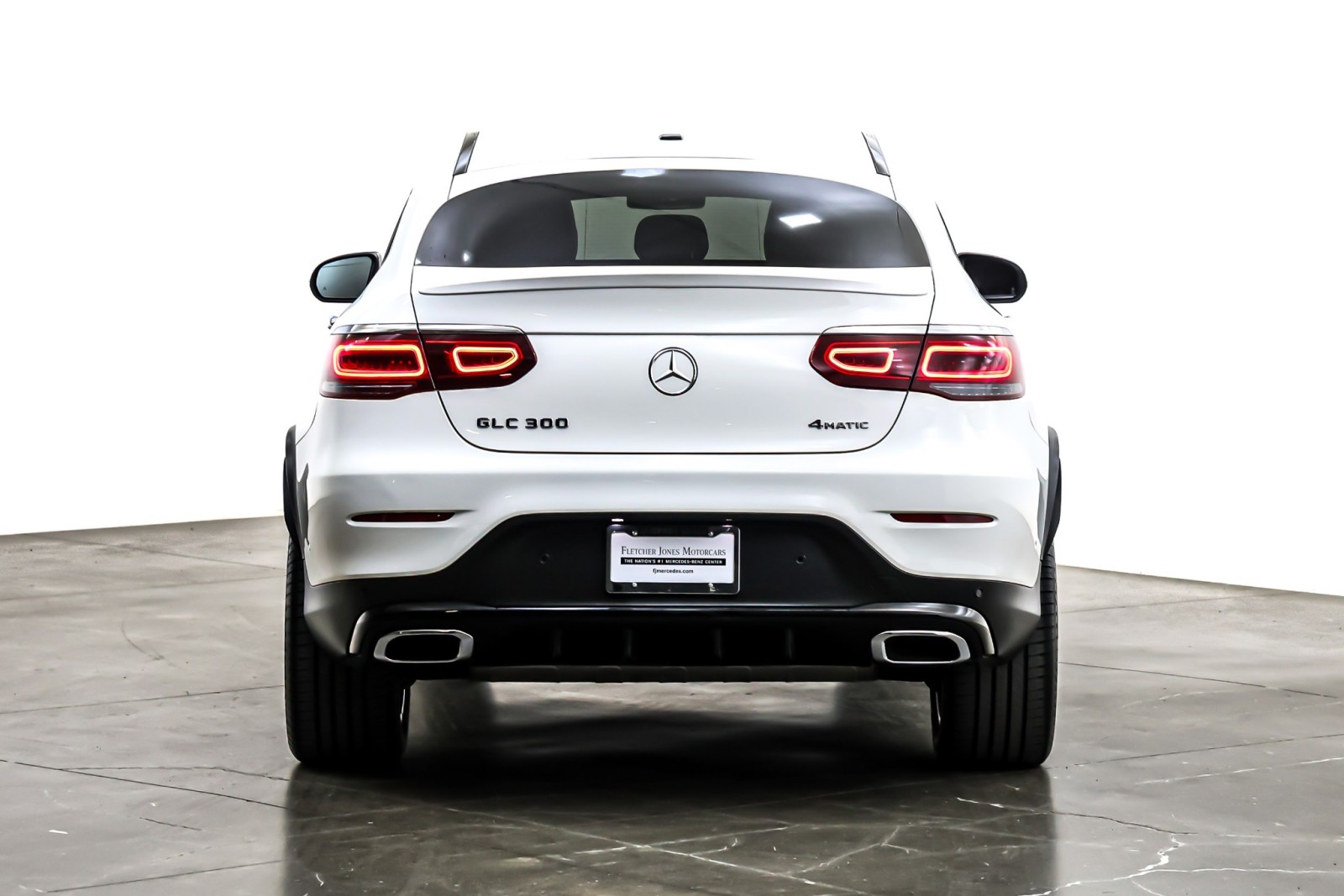 Used 2022 Polar White Mercedes-Benz GLC 300 4MATIC® Coupe image 5