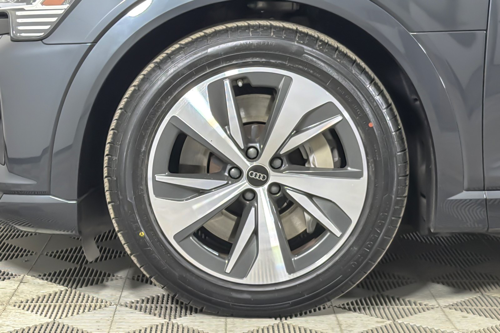 Used 2024 Manhattan Gray Metallic Audi Premium quattro image 26
