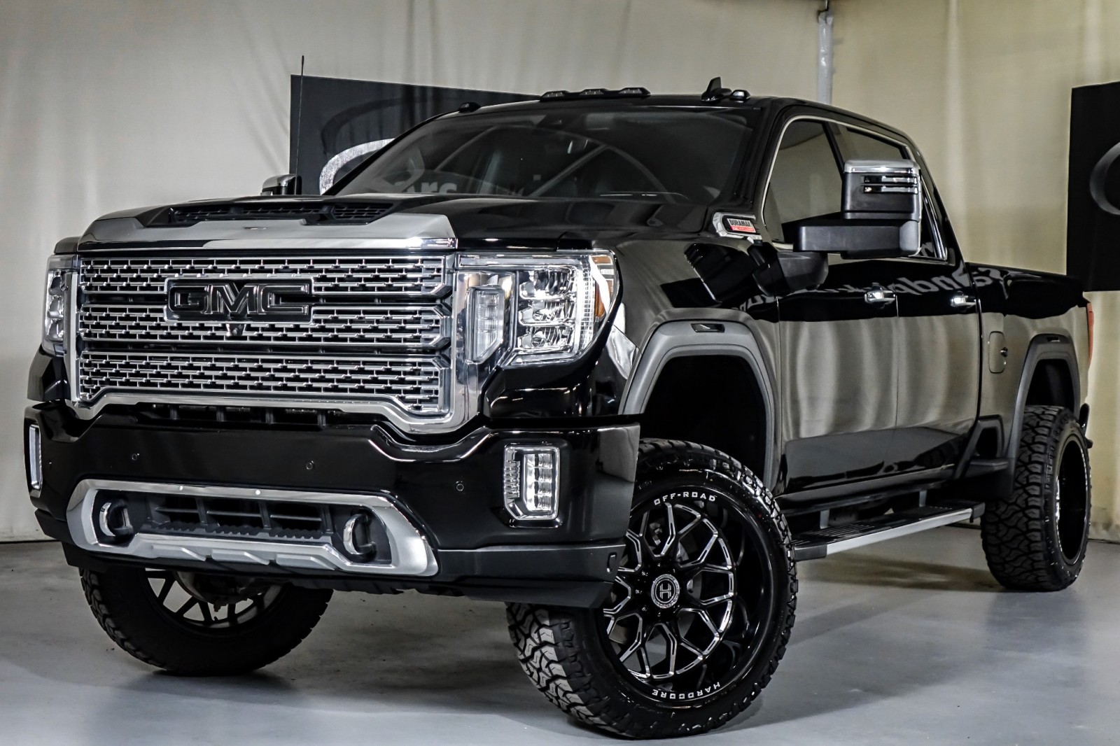 2020 GMC Sierra 2500HD Denali 4