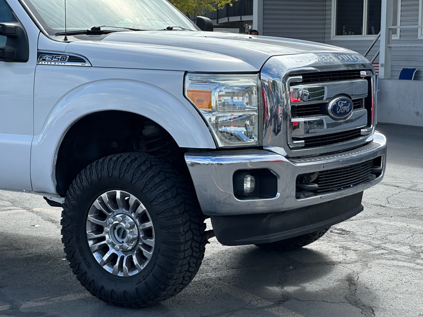 2015 Ford Super Duty F-350 SRW Platinum 3