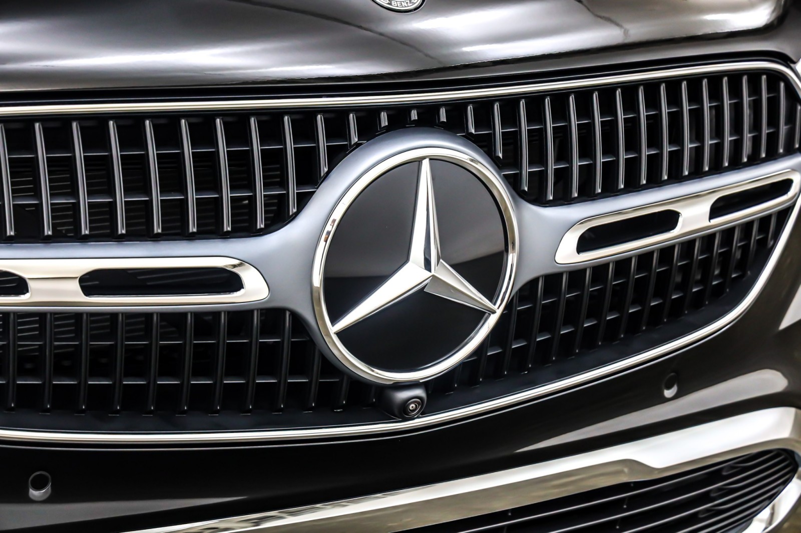 New 2026 Black Mercedes-Benz GLC 300 image 13