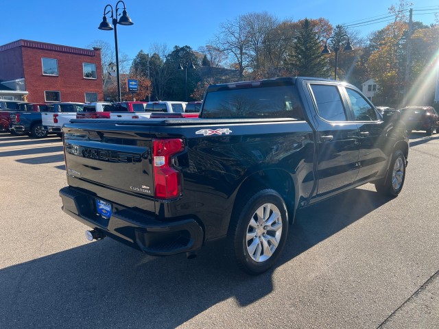 2022 Chevrolet Silverado 1500 LTD Custom 4