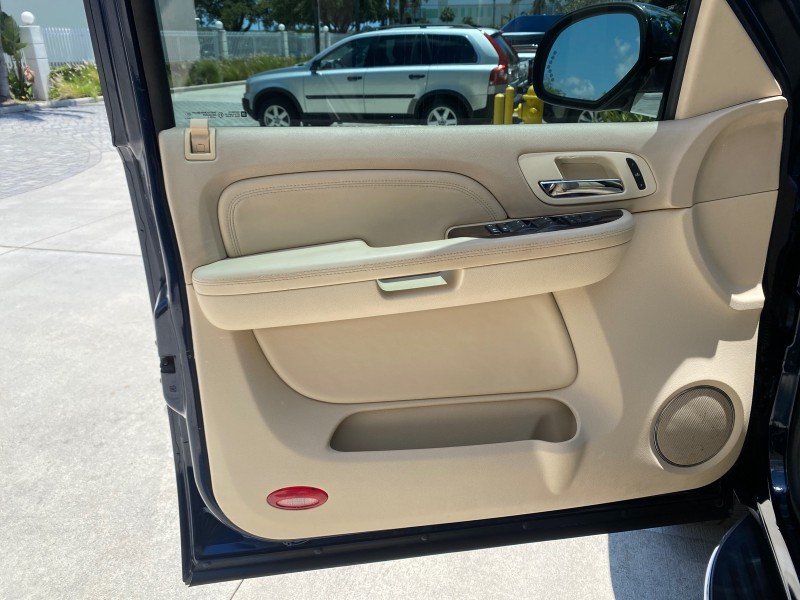 2007 Cadillac Escalade ESV SUNROOF AWD LOW MILES 47,118 in , 