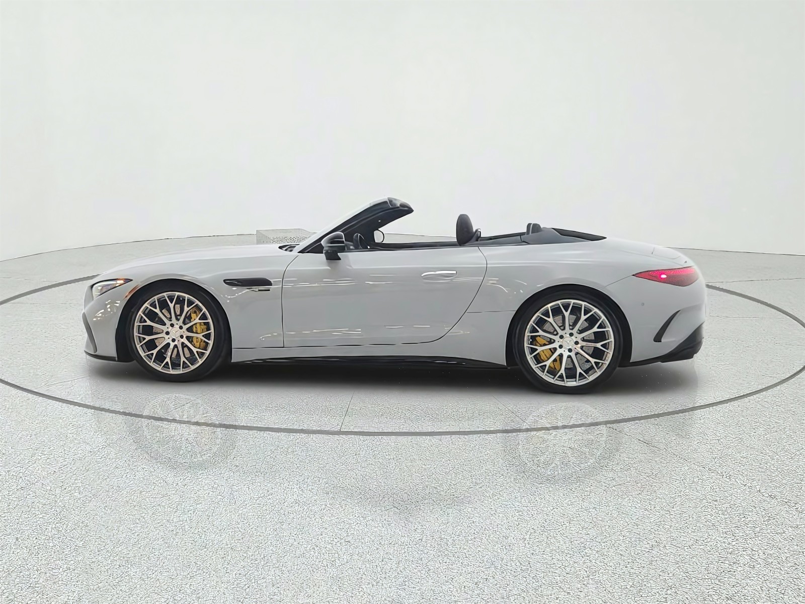 Certified Used 2022 MANUFAKTUR Alpine Grey Mercedes-Benz AMG® SL 63 Roadster image 8
