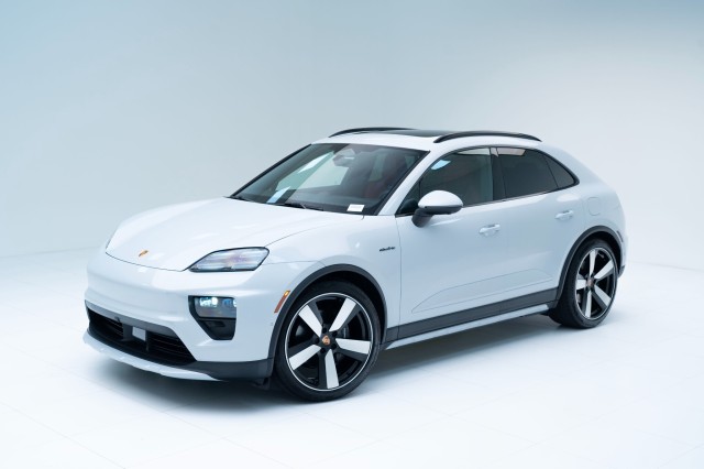 2025  Macan Electric in , 