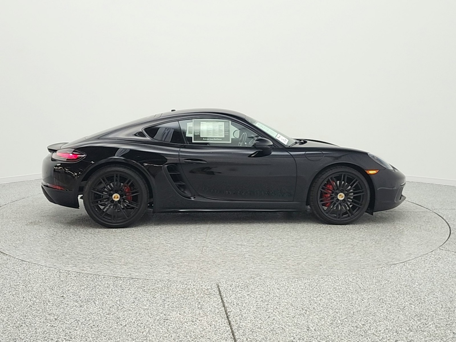 Used 2020 Black Porsche S Coupe image 4