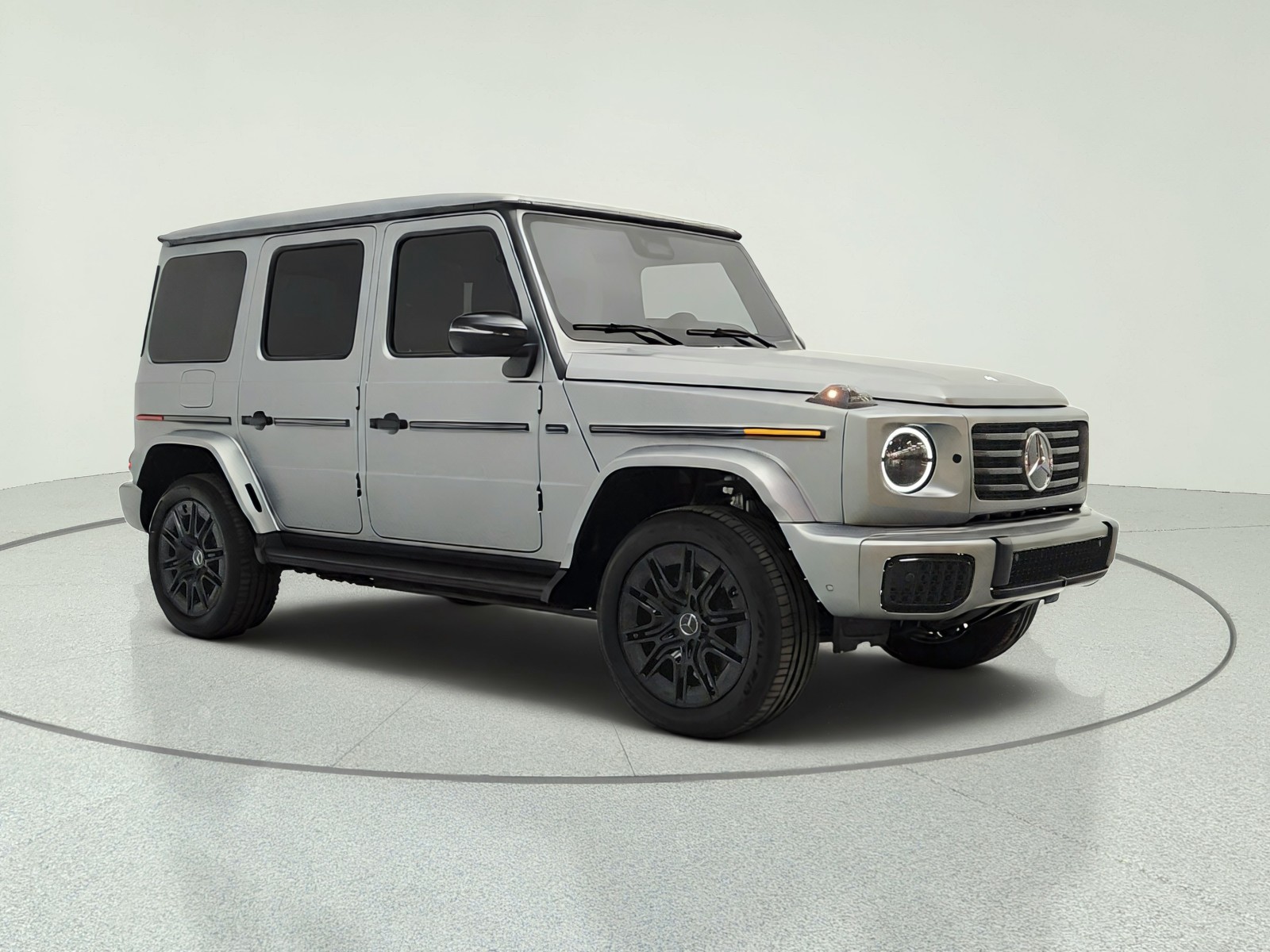 New 2027 MANUFAKTUR Platinum magno Mercedes-Benz G 580e SUV image 3