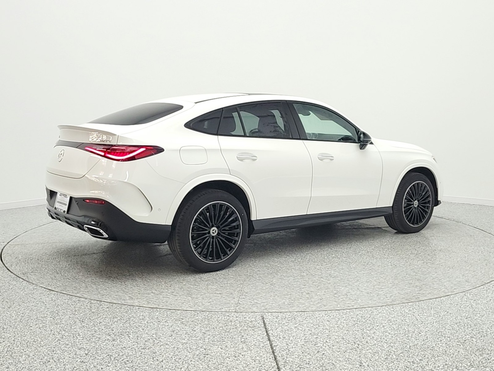 New 2026 Polar White Mercedes-Benz GLC 300 image 5