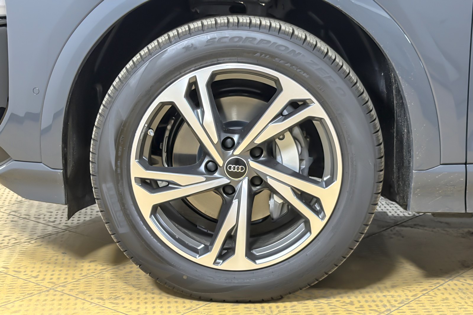 New 2027 Magnet Gray Audi Premium Plus quattro image 26