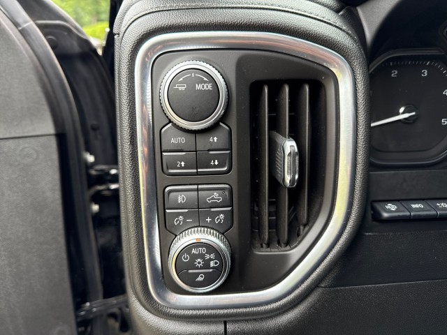 GMCSierra 2500HD28