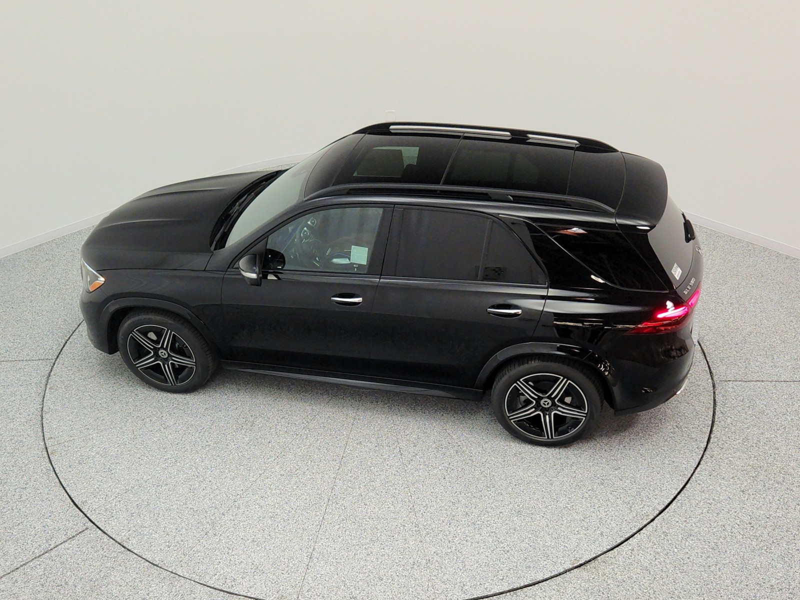New 2026 Black Mercedes-Benz GLE 580 4MATIC® SUV image 23