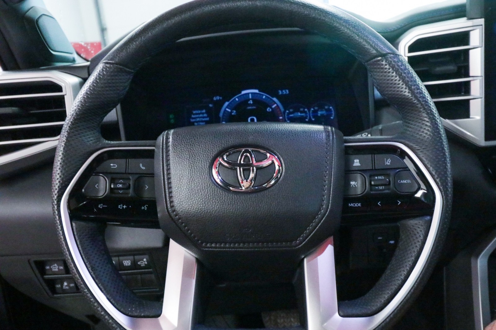 Used Car 2025 Toyota Tundra 4wd  Platinum Hybrid For Sale Under $60,000 In Austin, Texas
