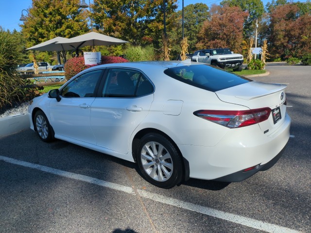 2020 Toyota Camry LE 3