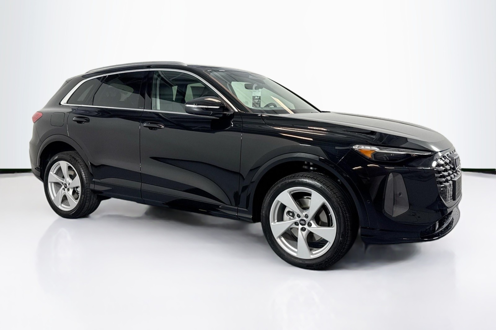 New 2025 Mythos Black Metallic Audi Premium Plus 2.0 TFSI quattro image 3