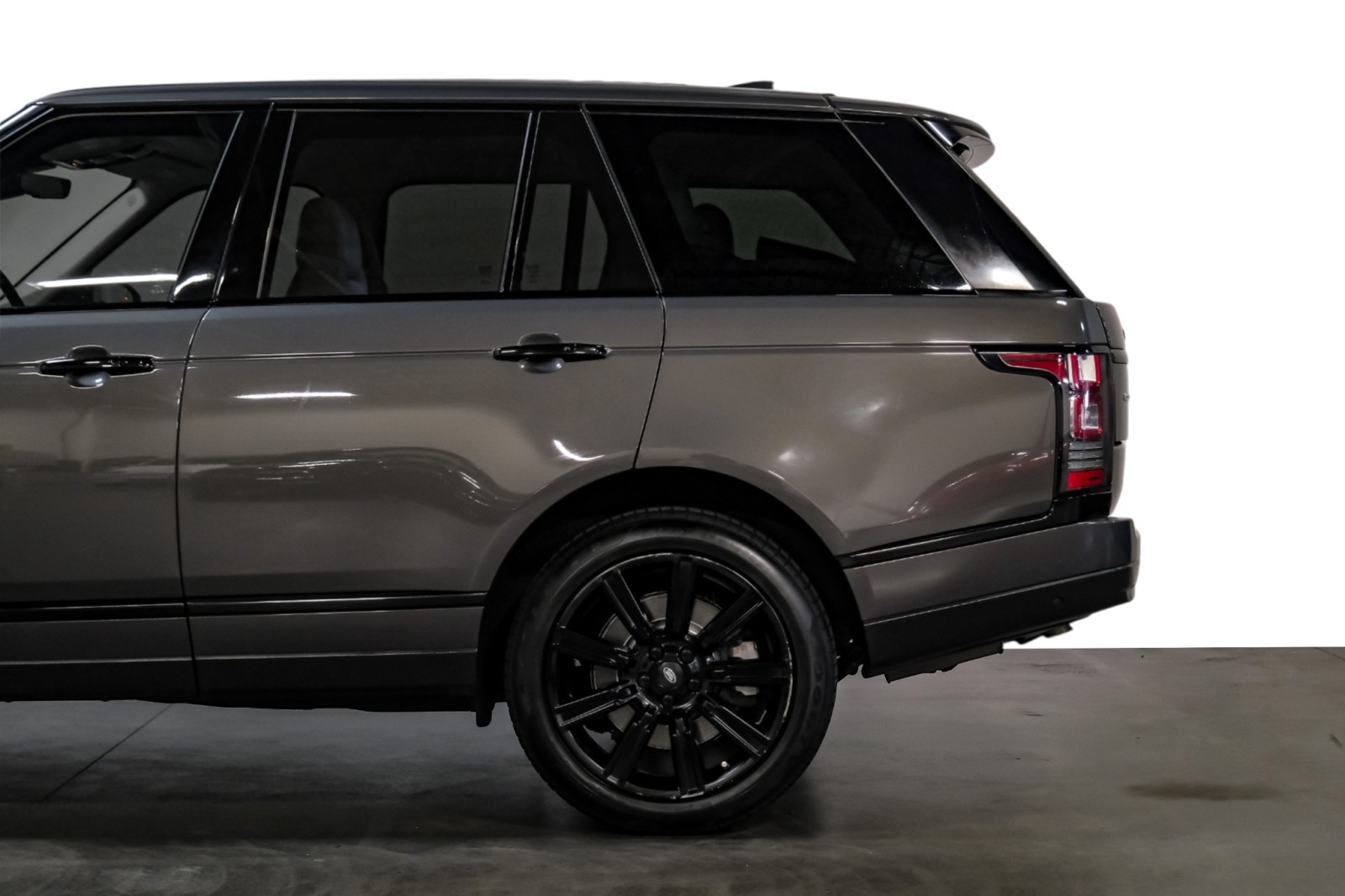 2017 Land Rover Range Rover V8 Supercharged BlackOutPkg 11